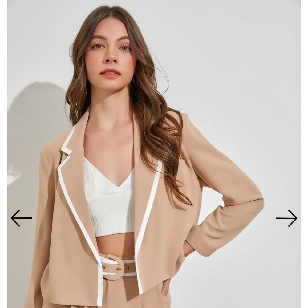 DO+BE Women's Beige Blazer with White Accents